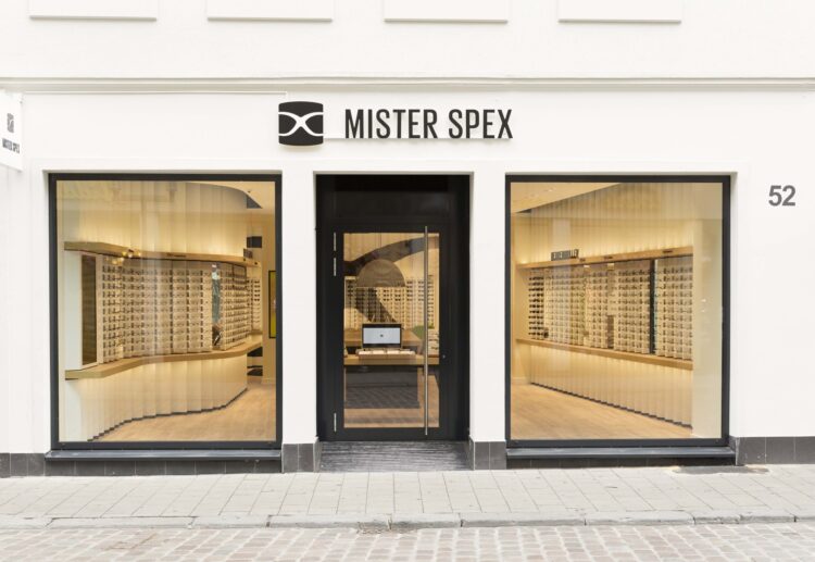 Why Mister Spex is the Best Choice for Online Optician Services in Germany
