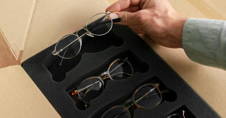 Exploring the Innovative Virtual Try-On Feature at Mister Spex: See Before You Buy!