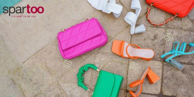 Spartoo: Modische Schuhe, Kleidung und Accessoires mit attraktiven Angeboten entdecken