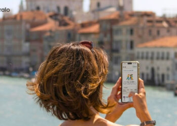 Airalo: How to Stay Connected Without Stress on Your Next Trip